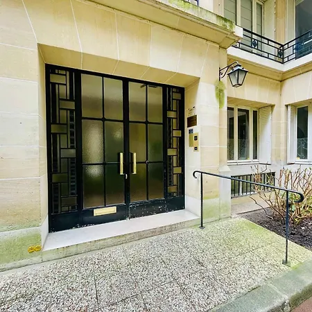 Mozart Passy * パリ