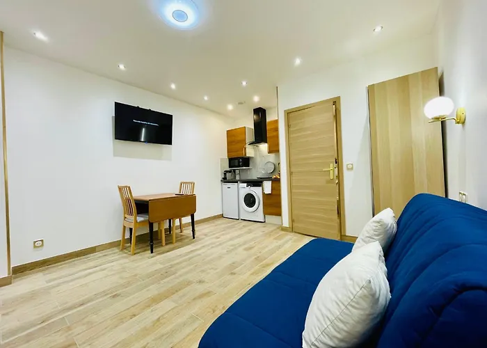 Mozart Passy Apartment *