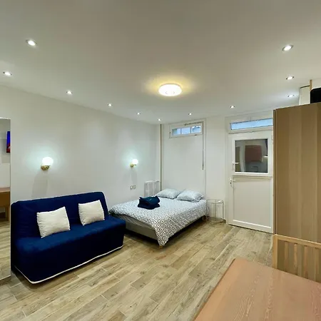 Mozart Passy * Париж